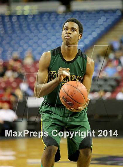 Thumbnail 2 in Jesuit vs Kennedy (CIF SJS D1 Semifinal) photogallery.