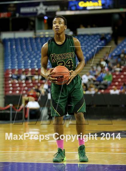 Thumbnail 2 in Jesuit vs Kennedy (CIF SJS D1 Semifinal) photogallery.