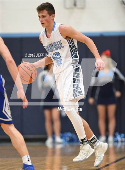 Thumbnail 1 in Louisville vs. Lake (OHSAA Sectional Playoff) photogallery.