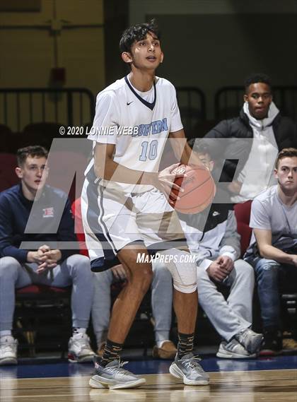 Thumbnail 3 in Suffern vs. Mount Vernon (Section 1 Class AA Semifinal) photogallery.