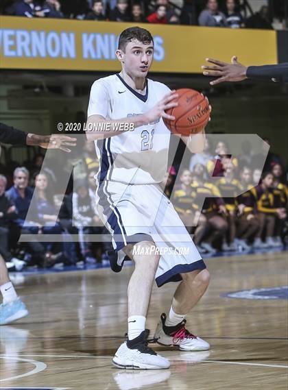 Thumbnail 2 in Suffern vs. Mount Vernon (Section 1 Class AA Semifinal) photogallery.