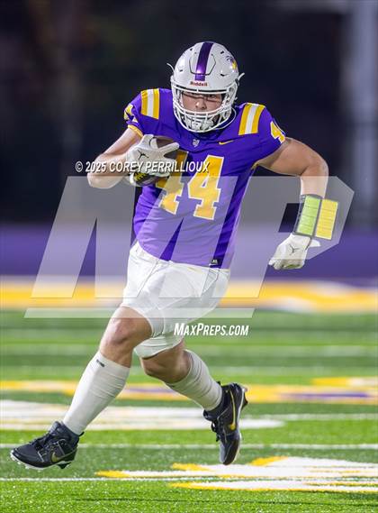 Thumbnail 2 in Zachary @ Denham Springs (LHSAA 5A Division 1 Regional) photogallery.