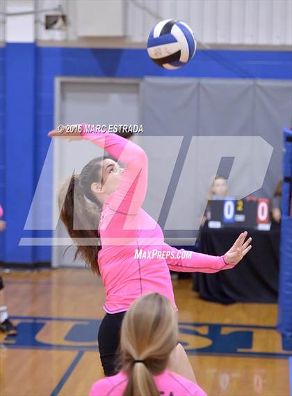Thumbnail 2 in Seffner Christian vs Sarasota Christian (2016 9th Annual Mustang Invitational) photogallery.