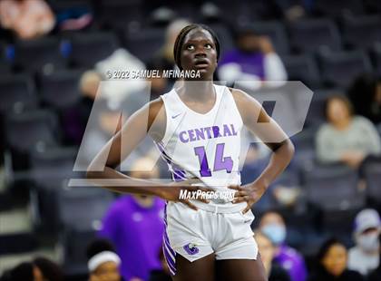 Thumbnail 3 in Omaha Westside vs. Omaha Central photogallery.