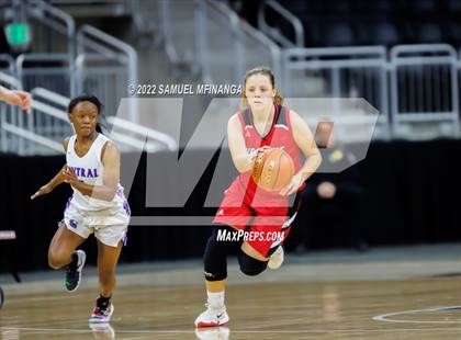 Thumbnail 2 in Omaha Westside vs. Omaha Central photogallery.