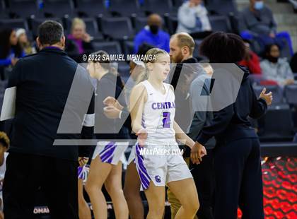 Thumbnail 1 in Omaha Westside vs. Omaha Central photogallery.