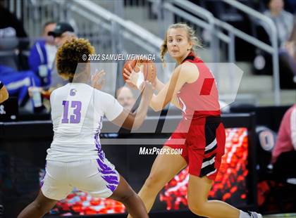 Thumbnail 1 in Omaha Westside vs. Omaha Central photogallery.