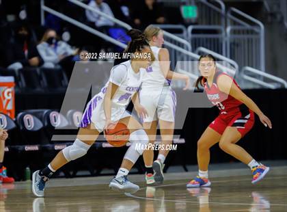 Thumbnail 1 in Omaha Westside vs. Omaha Central photogallery.