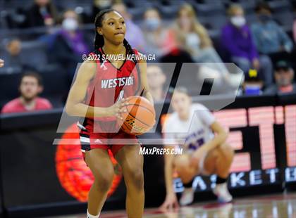 Thumbnail 3 in Omaha Westside vs. Omaha Central photogallery.