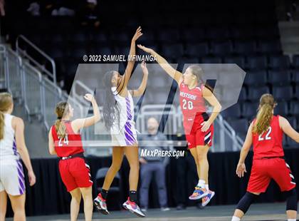 Thumbnail 3 in Omaha Westside vs. Omaha Central photogallery.