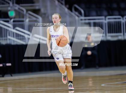 Thumbnail 2 in Omaha Westside vs. Omaha Central photogallery.