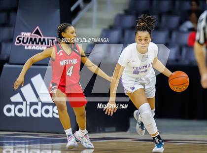 Thumbnail 3 in Omaha Westside vs. Omaha Central photogallery.