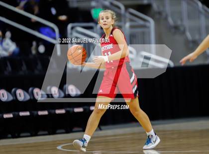 Thumbnail 2 in Omaha Westside vs. Omaha Central photogallery.