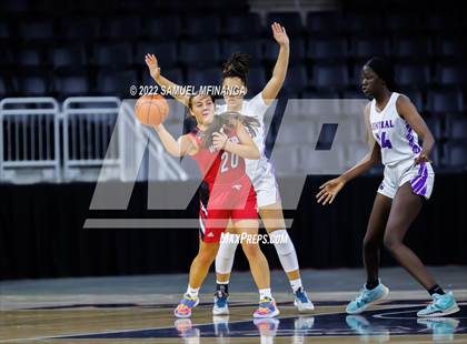 Thumbnail 3 in Omaha Westside vs. Omaha Central photogallery.