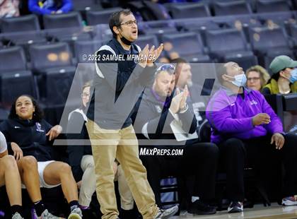 Thumbnail 1 in Omaha Westside vs. Omaha Central photogallery.