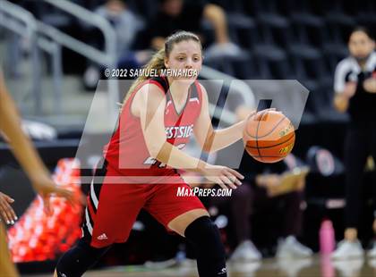 Thumbnail 3 in Omaha Westside vs. Omaha Central photogallery.