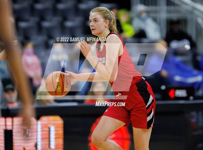 Thumbnail 3 in Omaha Westside vs. Omaha Central photogallery.