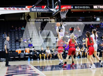 Thumbnail 1 in Omaha Westside vs. Omaha Central photogallery.