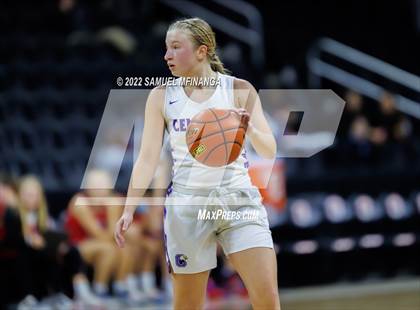 Thumbnail 3 in Omaha Westside vs. Omaha Central photogallery.