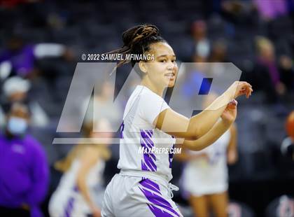 Thumbnail 1 in Omaha Westside vs. Omaha Central photogallery.