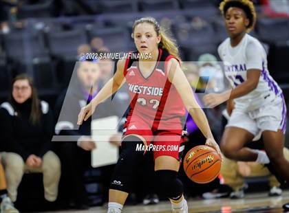Thumbnail 1 in Omaha Westside vs. Omaha Central photogallery.