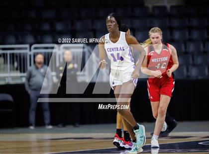 Thumbnail 2 in Omaha Westside vs. Omaha Central photogallery.