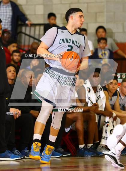 Thumbnail 2 in Oak Hill Academy vs. Chino Hills (Nike Extravaganza) photogallery.