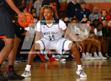 Thumbnail 3 in Oak Hill Academy vs. Chino Hills (Nike Extravaganza) photogallery.