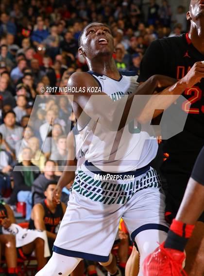 Thumbnail 2 in Oak Hill Academy vs. Chino Hills (Nike Extravaganza) photogallery.