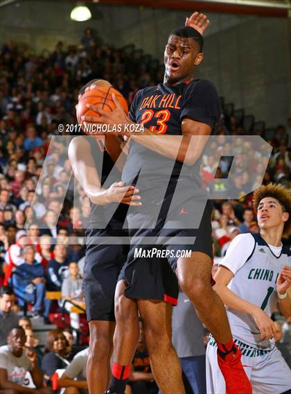 Thumbnail 1 in Oak Hill Academy vs. Chino Hills (Nike Extravaganza) photogallery.
