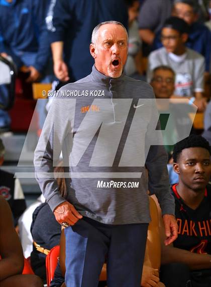 Thumbnail 3 in Oak Hill Academy vs. Chino Hills (Nike Extravaganza) photogallery.