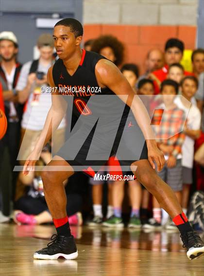 Thumbnail 3 in Oak Hill Academy vs. Chino Hills (Nike Extravaganza) photogallery.
