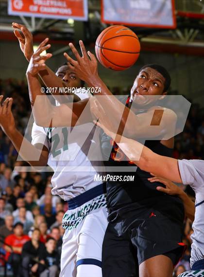 Thumbnail 1 in Oak Hill Academy vs. Chino Hills (Nike Extravaganza) photogallery.