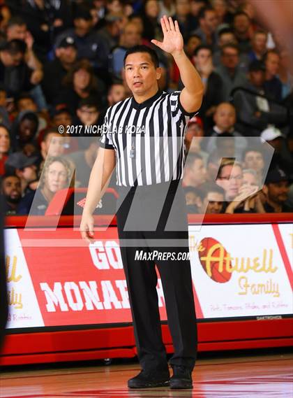 Thumbnail 3 in Oak Hill Academy vs. Chino Hills (Nike Extravaganza) photogallery.