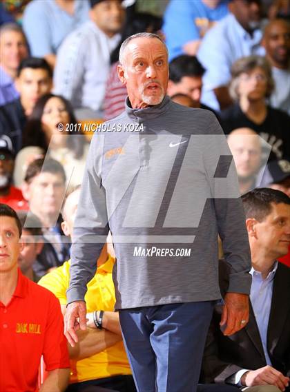 Thumbnail 3 in Oak Hill Academy vs. Chino Hills (Nike Extravaganza) photogallery.