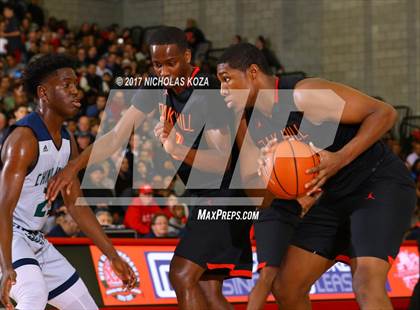 Thumbnail 3 in Oak Hill Academy vs. Chino Hills (Nike Extravaganza) photogallery.