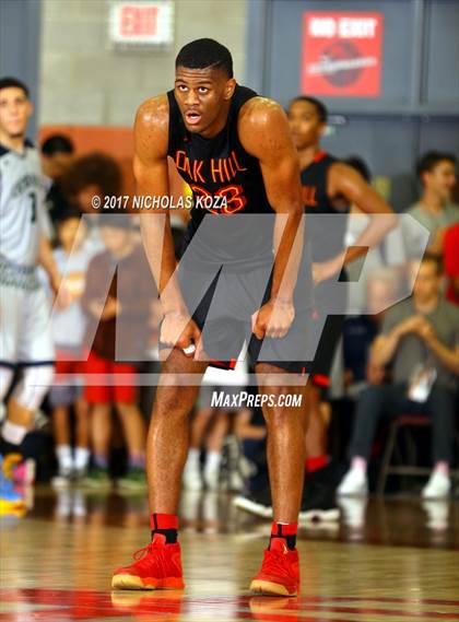 Thumbnail 2 in Oak Hill Academy vs. Chino Hills (Nike Extravaganza) photogallery.