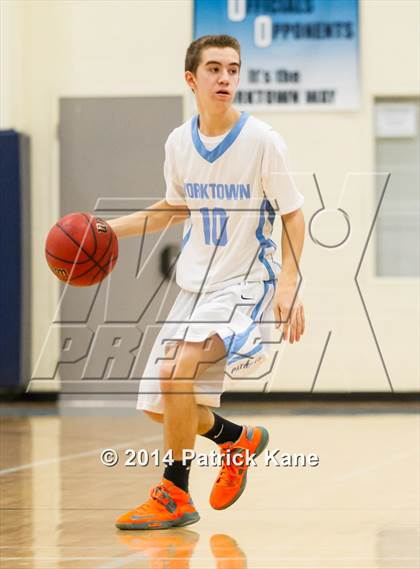 Thumbnail 3 in Wakefield @ Yorktown photogallery.