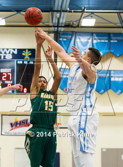 Thumbnail 3 in Wakefield @ Yorktown photogallery.