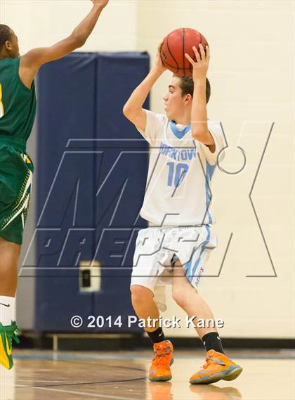 Thumbnail 1 in Wakefield @ Yorktown photogallery.