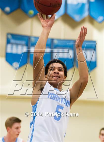 Thumbnail 1 in Wakefield @ Yorktown photogallery.
