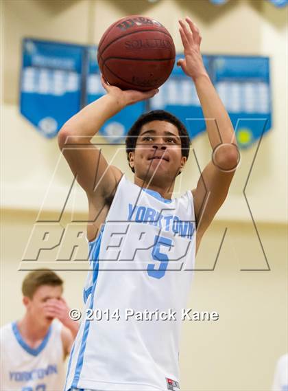 Thumbnail 3 in Wakefield @ Yorktown photogallery.