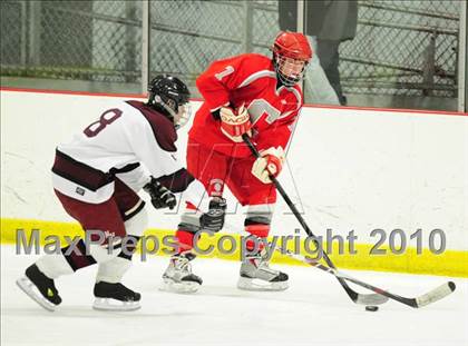 Thumbnail 1 in Conard @ North Haven photogallery.