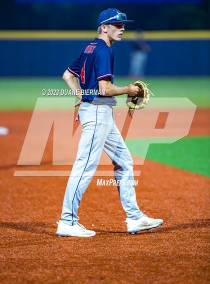 Thumbnail 2 in Oxford vs Lewisburg  (MHSAA 6A Round 3) photogallery.