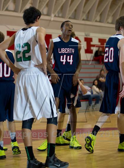 Thumbnail 1 in Tehachapi vs. Liberty photogallery.