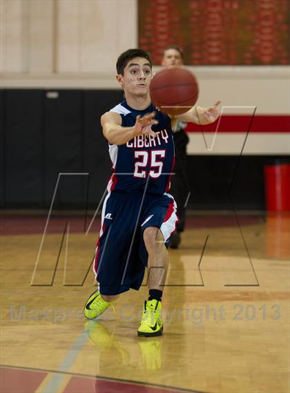 Thumbnail 2 in Tehachapi vs. Liberty photogallery.