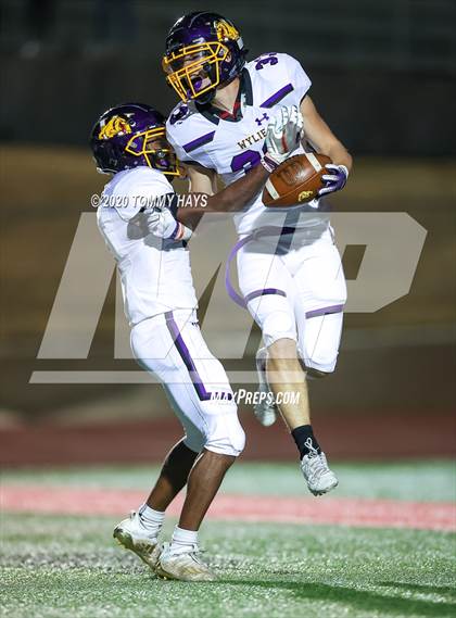 Thumbnail 2 in Grapevine vs. Wylie (UIL Class 5A Division 2 Bi-District Playoff) photogallery.