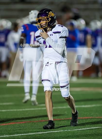 Thumbnail 3 in Grapevine vs. Wylie (UIL Class 5A Division 2 Bi-District Playoff) photogallery.