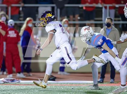 Thumbnail 2 in Grapevine vs. Wylie (UIL Class 5A Division 2 Bi-District Playoff) photogallery.