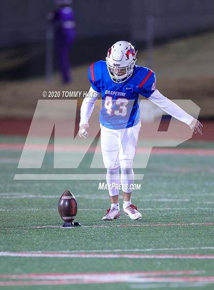 Thumbnail 3 in Grapevine vs. Wylie (UIL Class 5A Division 2 Bi-District Playoff) photogallery.